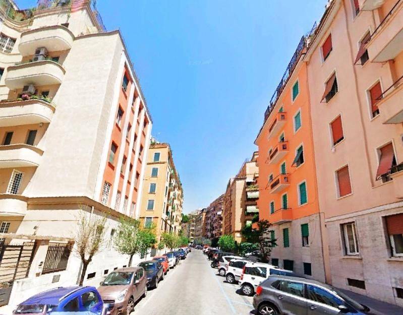 appartamento in vendita a Roma in zona Nomentano
