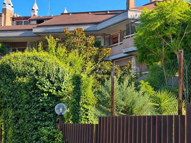 appartamento in vendita a Roma in zona Tor di Quinto
