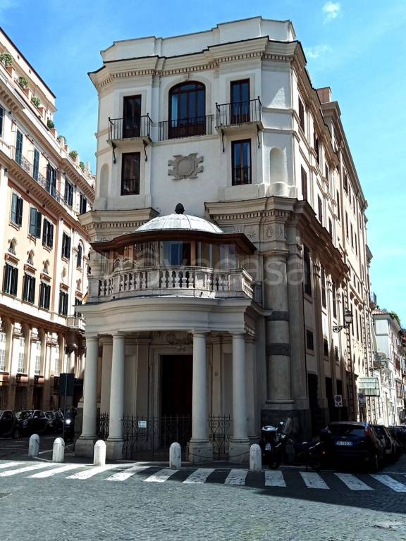 appartamento in vendita a Roma in zona Campo Marzio