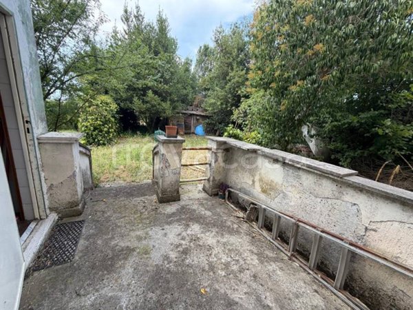 appartamento in vendita a Roma in zona Casal Monastero