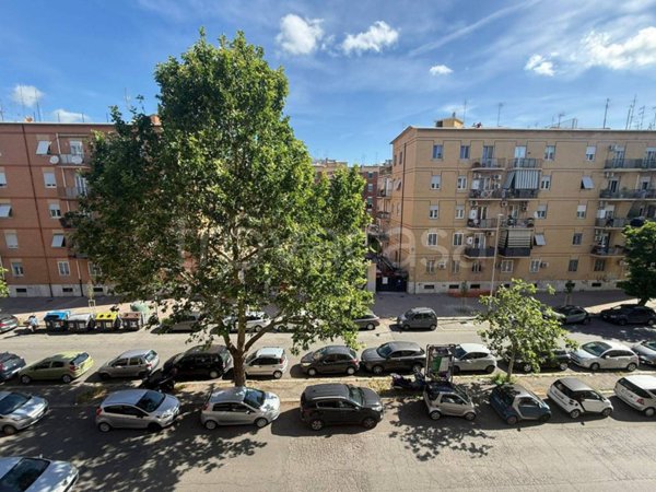 appartamento in vendita a Roma in zona Ostia