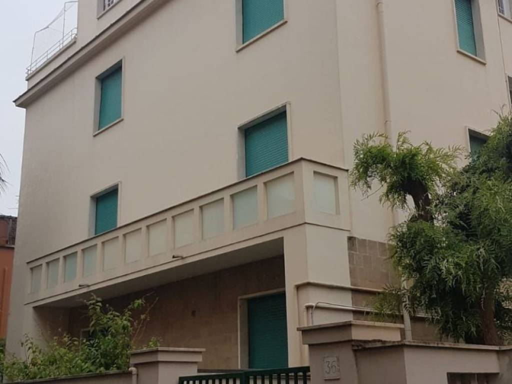ufficio in vendita a Roma in zona Ostia