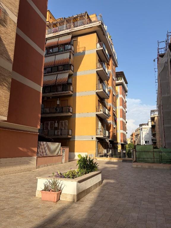 appartamento in vendita a Roma in zona Prenestino-Centocelle