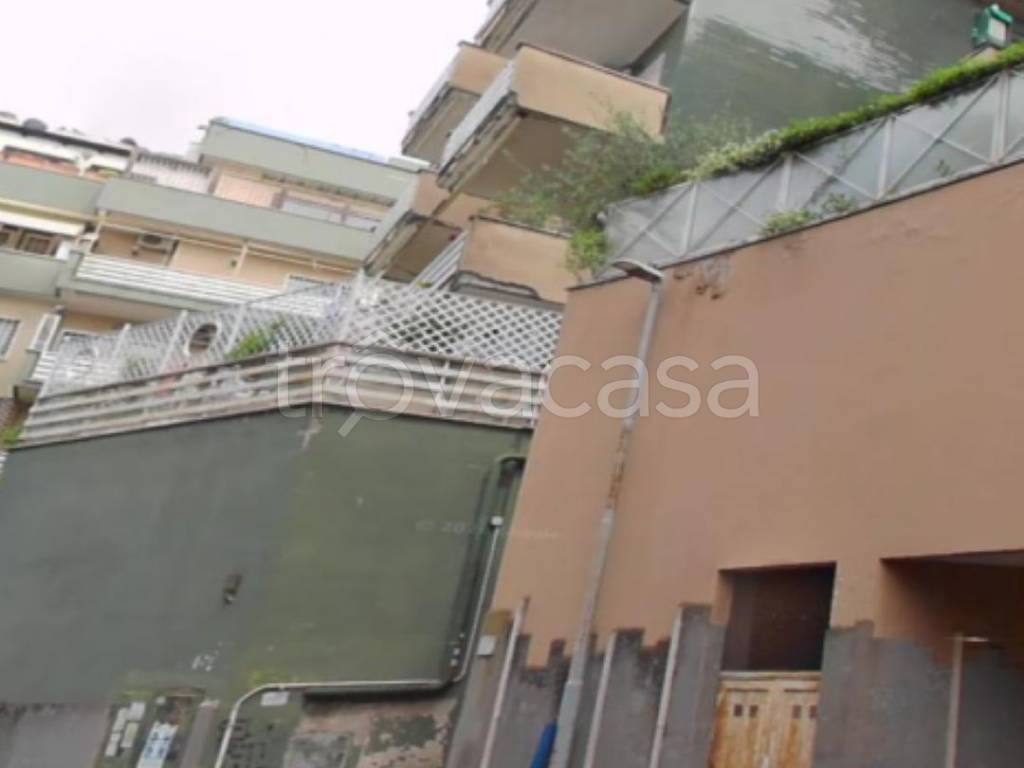 box auto in vendita a Roma
