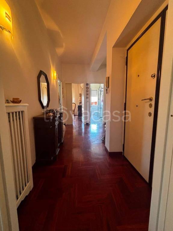 appartamento in vendita a Roma in zona Tor Bella Monaca