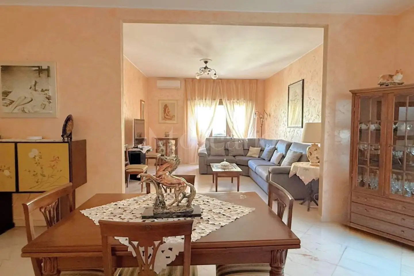 appartamento in vendita a Roma in zona Ardeatino