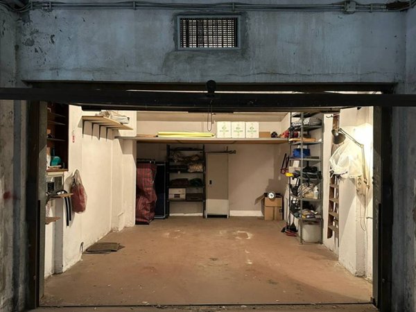 box auto in vendita a Roma in zona Giuliano Dalmata