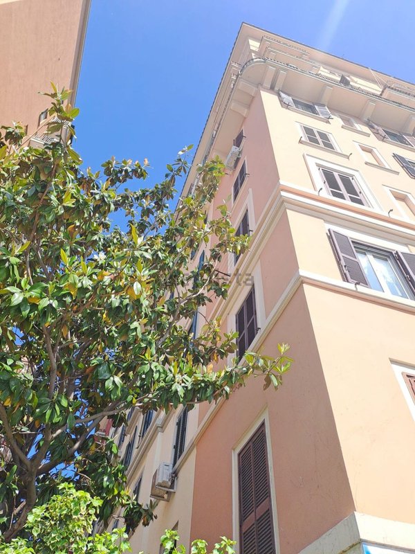 appartamento in vendita a Roma in zona Tuscolano