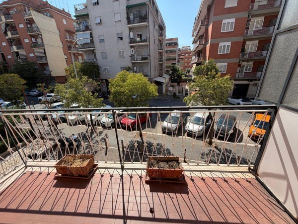 appartamento in vendita a Roma in zona Prenestino-Labicano
