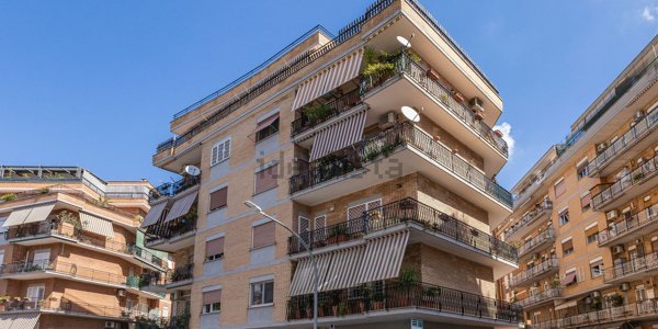 appartamento in vendita a Roma in zona Monte Sacro/Talenti