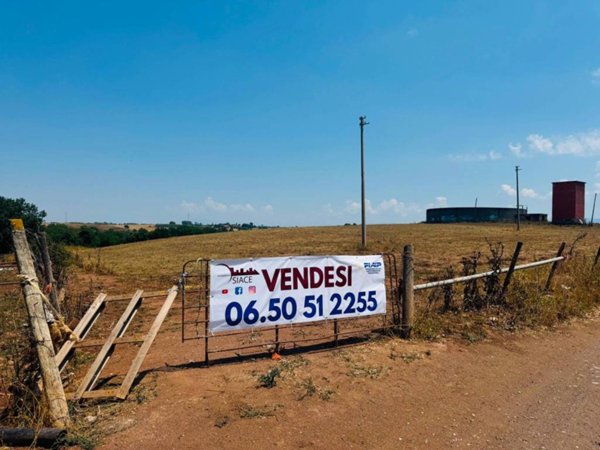 terreno in vendita a Roma
