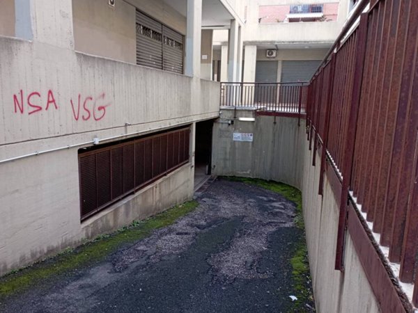 box auto in vendita a Roma in zona Acilia