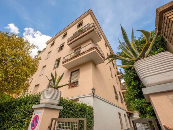 appartamento in vendita a Roma in zona Gianicolense