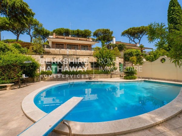 casa indipendente in vendita a Roma in zona EUR