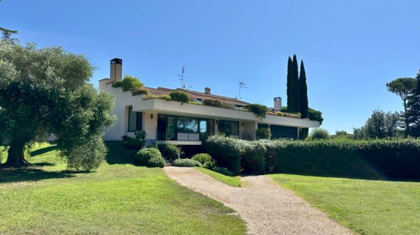 casa indipendente in vendita a Roma in zona Olgiata