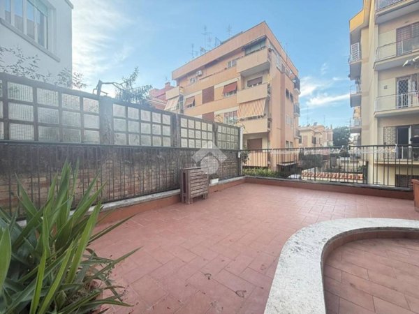 appartamento in vendita a Roma in zona Gianicolense