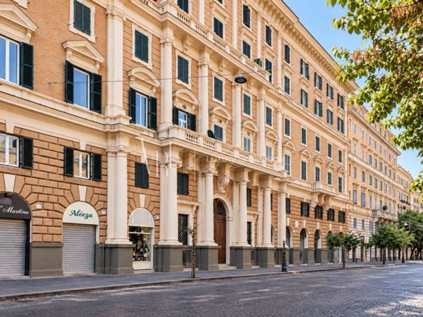 appartamento in vendita a Roma in zona Rione Prati