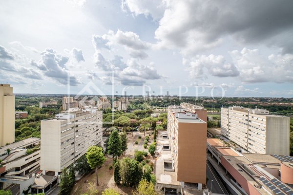 appartamento in vendita a Roma in zona EUR