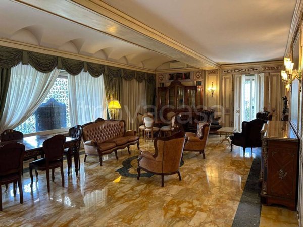 casa indipendente in vendita a Roma in zona EUR