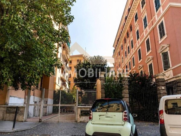 appartamento in vendita a Roma in zona Nomentano