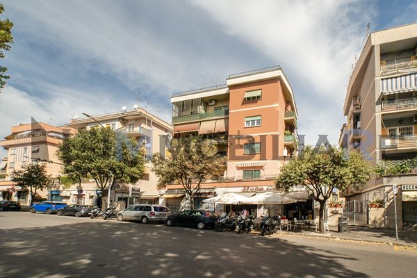 appartamento in vendita a Roma in zona Gianicolense