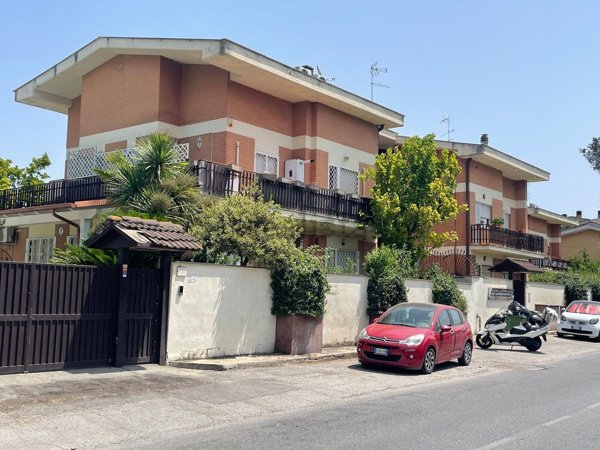 appartamento in vendita a Roma in zona Tre Pini - Poggio dei Fiori