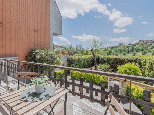 casa indipendente in vendita a Roma in zona Portuense