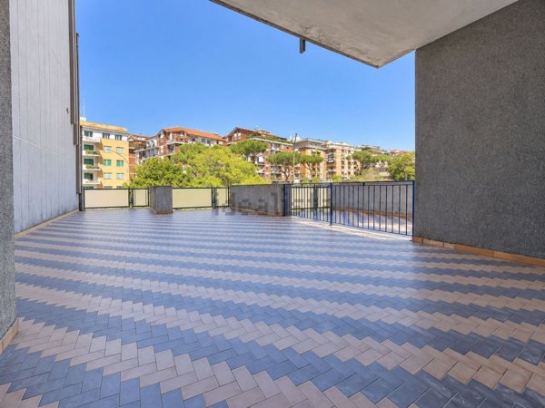 appartamento in vendita a Roma in zona EUR