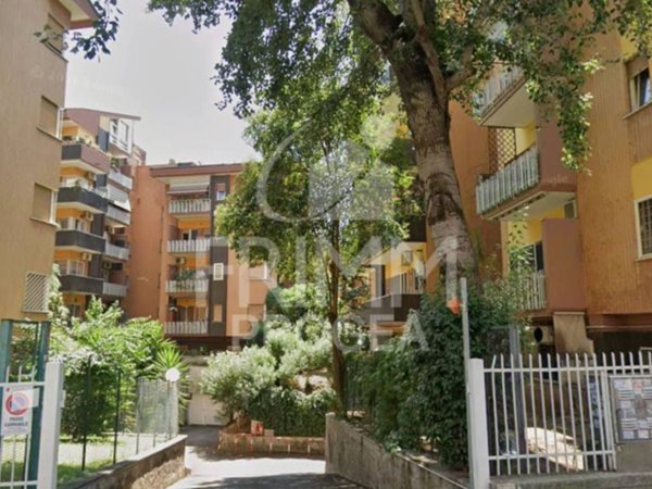 box auto in vendita a Roma in zona Monte Sacro/Talenti