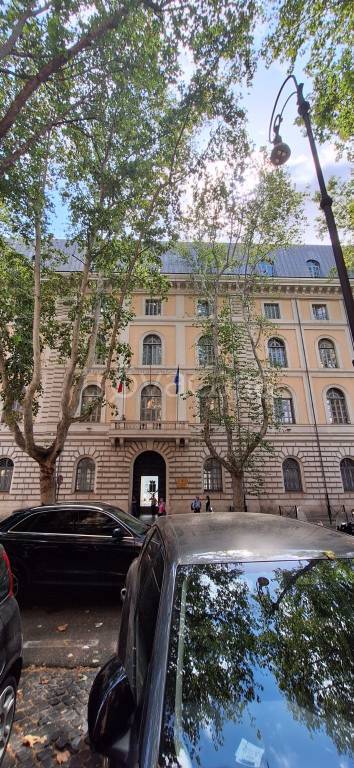 appartamento in vendita a Roma in zona Castro Pretorio