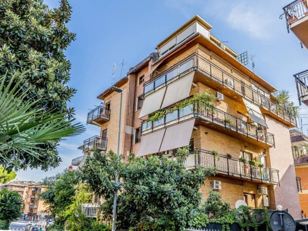 appartamento in vendita a Roma in zona Monte Sacro/Talenti