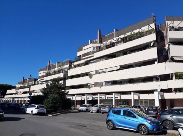 appartamento in vendita a Roma in zona Appio Claudio