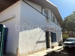 casa indipendente in vendita a Roma in zona Casal Morena