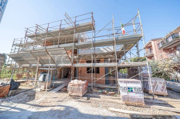 casa indipendente in vendita a Roma in zona Torre Gaia