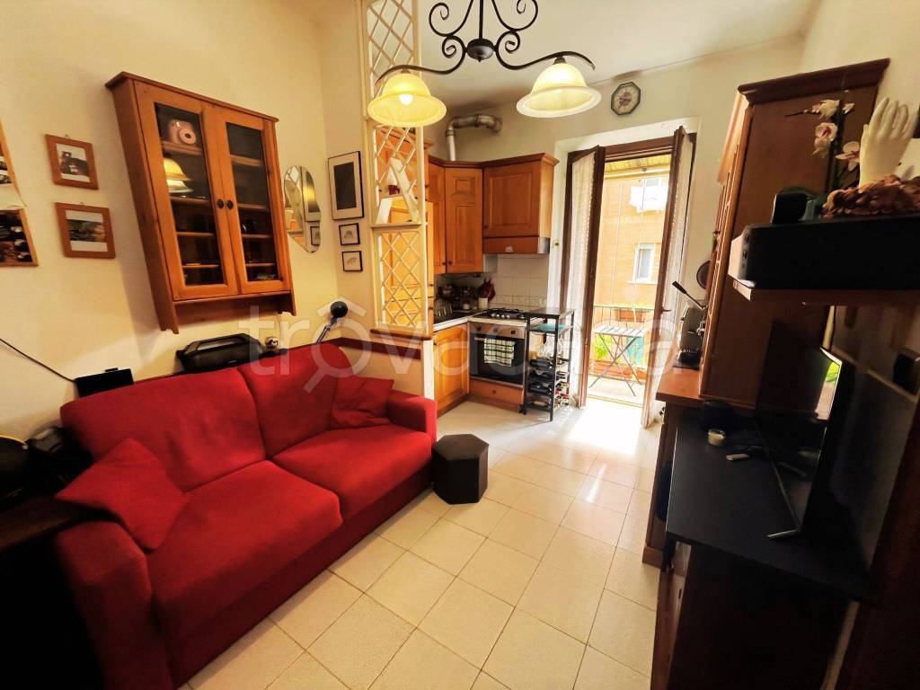 appartamento in vendita a Roma in zona Prenestino-Centocelle