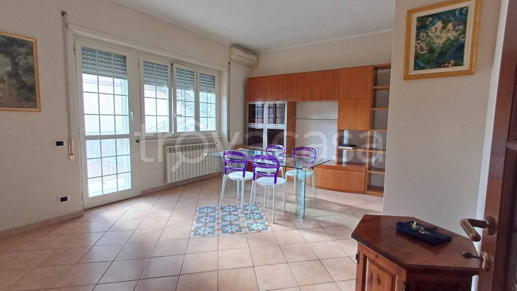 appartamento in vendita a Roma in zona Acilia