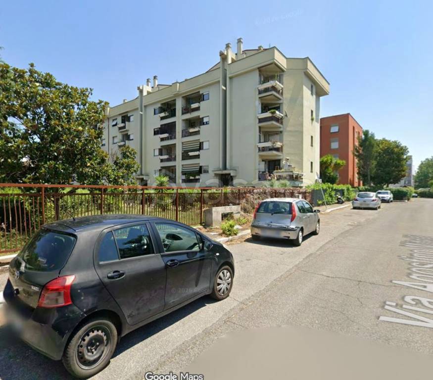 appartamento in vendita a Roma in zona Torre Angela
