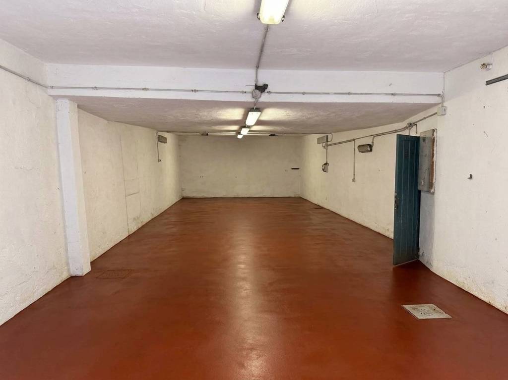 ufficio in vendita a Roma in zona Tomba di Nerone