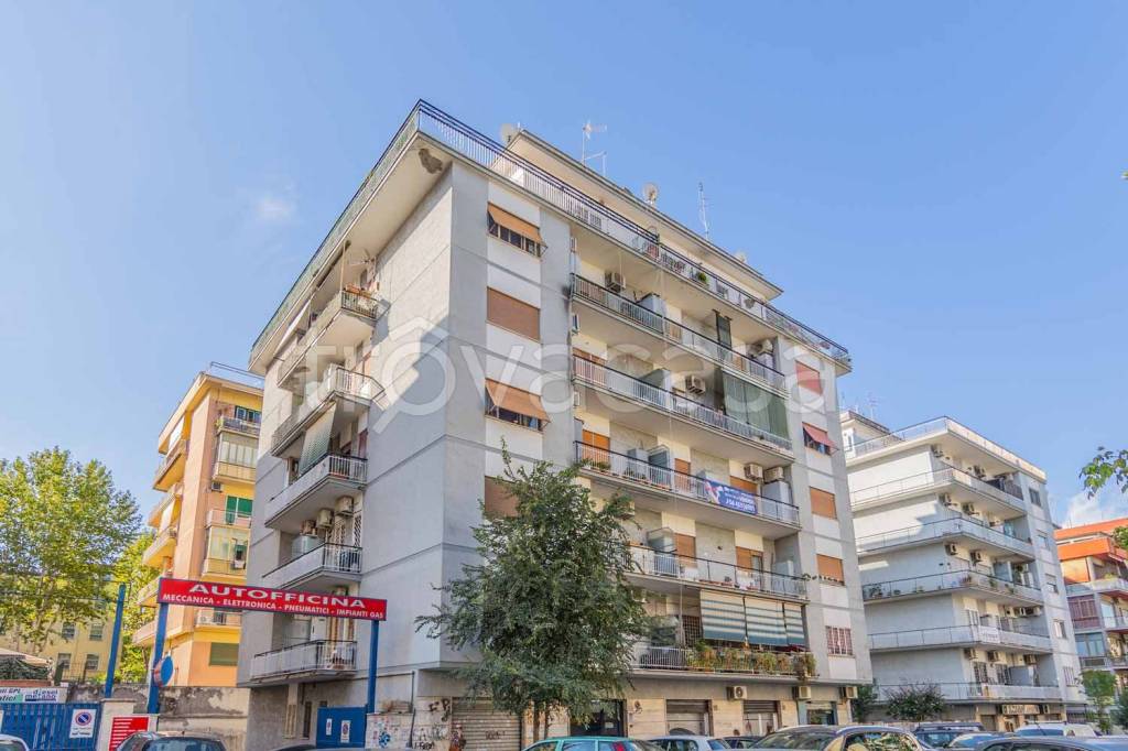 appartamento in vendita a Roma in zona Prenestino-Centocelle