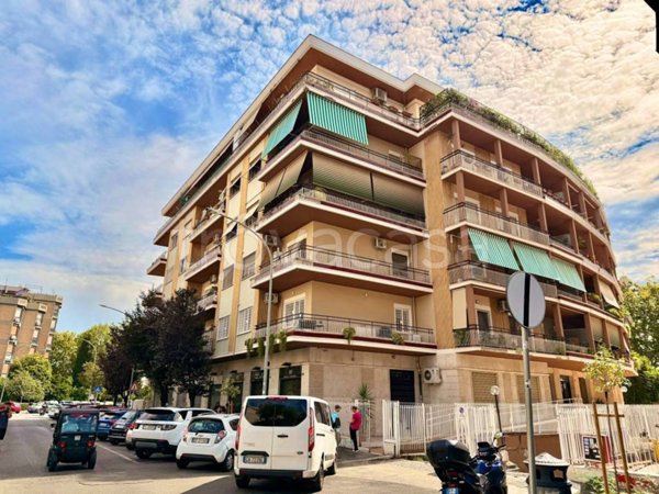 appartamento in vendita a Roma in zona Portuense