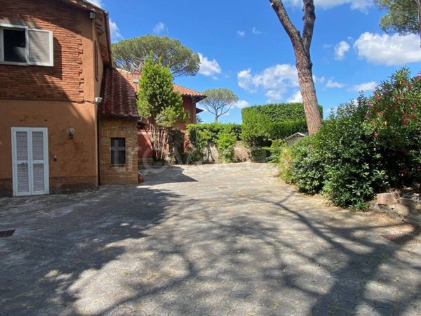 casa indipendente in vendita a Roma in zona Gianicolense
