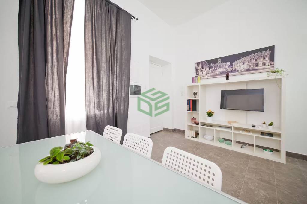 appartamento in vendita a Roma in zona Castro Pretorio