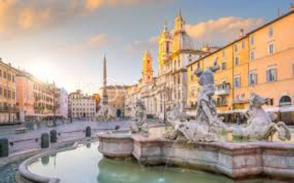 appartamento in vendita a Roma in zona Parione/Sant'Eustachio