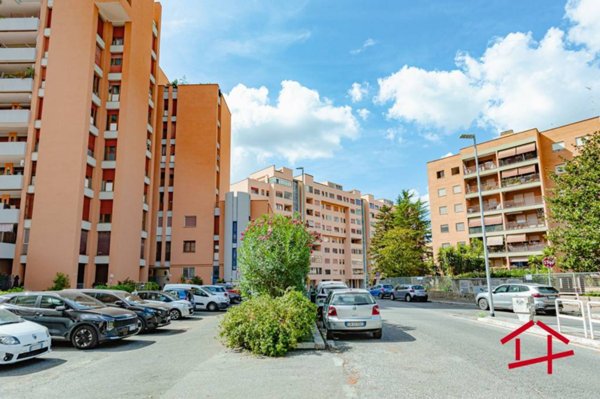 appartamento in vendita a Roma in zona Ardeatino