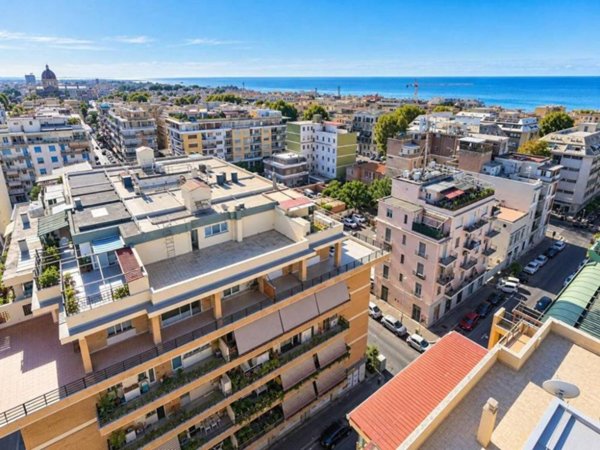 appartamento in vendita a Roma in zona Ostia