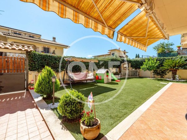 appartamento in vendita a Roma in zona Lunghezza