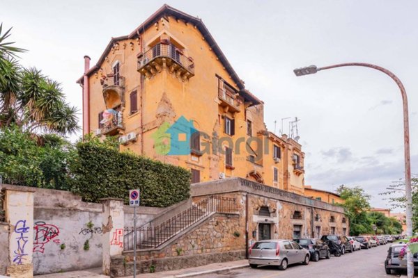appartamento in vendita a Roma in zona Ostiense