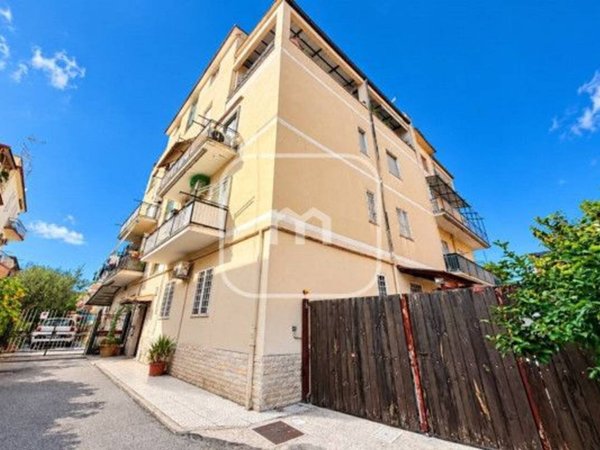 appartamento in vendita a Roma in zona San Basilio