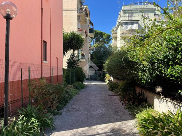 casa indipendente in vendita a Roma in zona Monte Sacro/Talenti