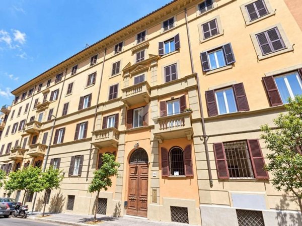 appartamento in vendita a Roma in zona Appio Latino